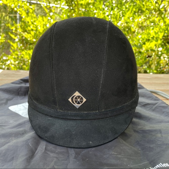 Charles Owen JR8 Equestrian Helmet - Picture 1 of 7